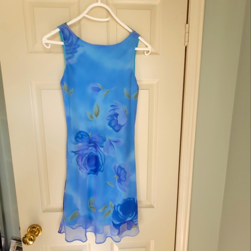 Brand New Floral Summer Dress in size 3/4